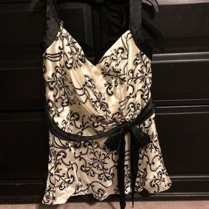 NWOT White House Black Market top